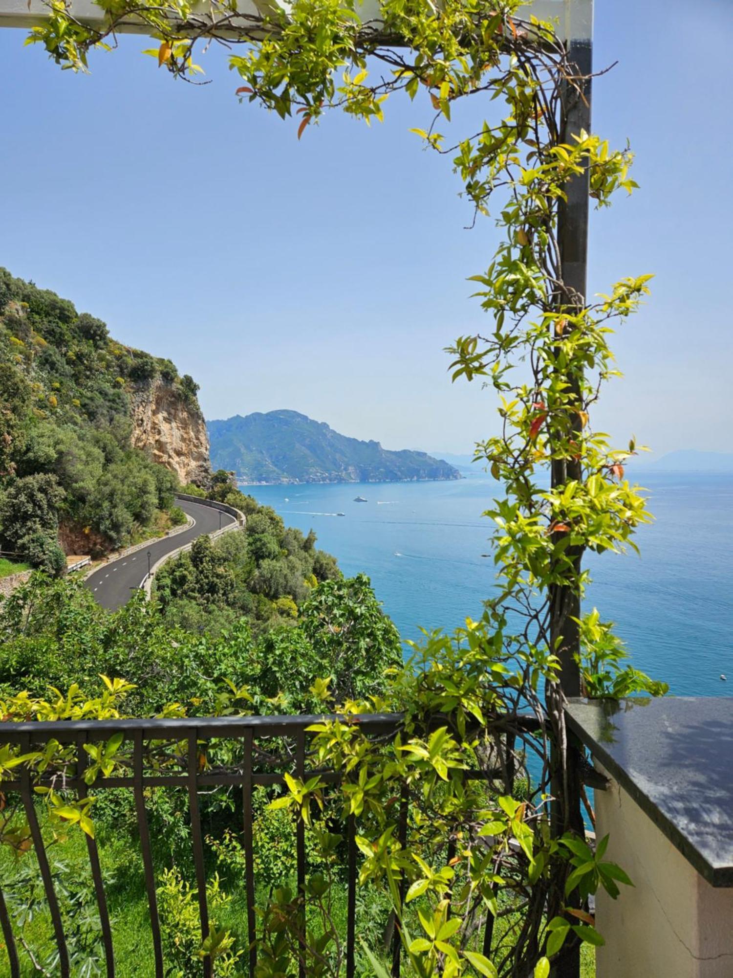 Casa Giosue - Your Home On The Amalfi Coast Conca dei Marini Bagian luar foto